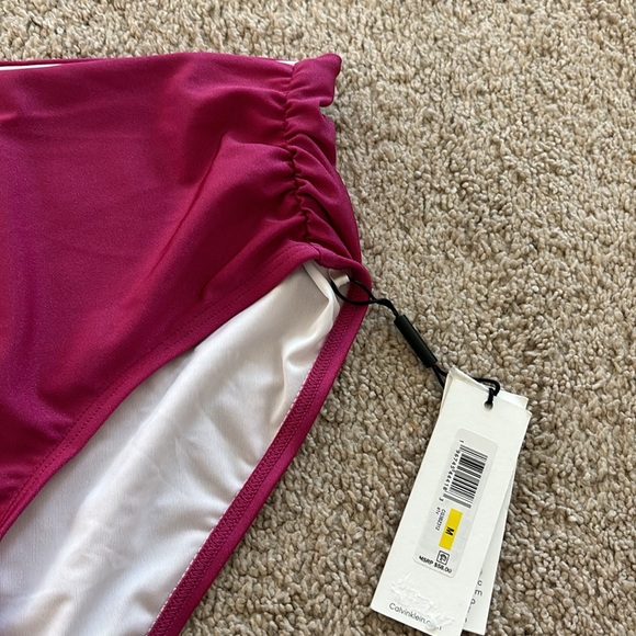 🌺NWT Calvin Klein Plum No Muffin Top Size M Retail $58 - Picture 2 of 5